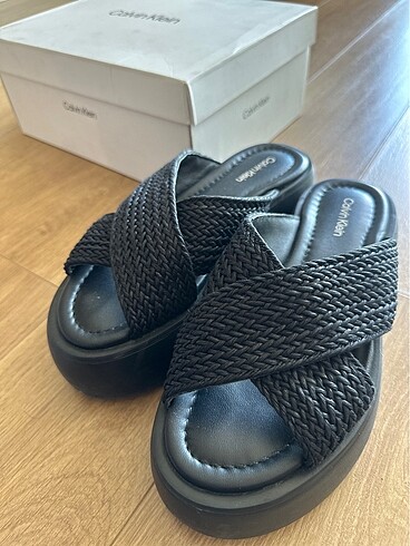 Calvin Klein siyah deri terlik