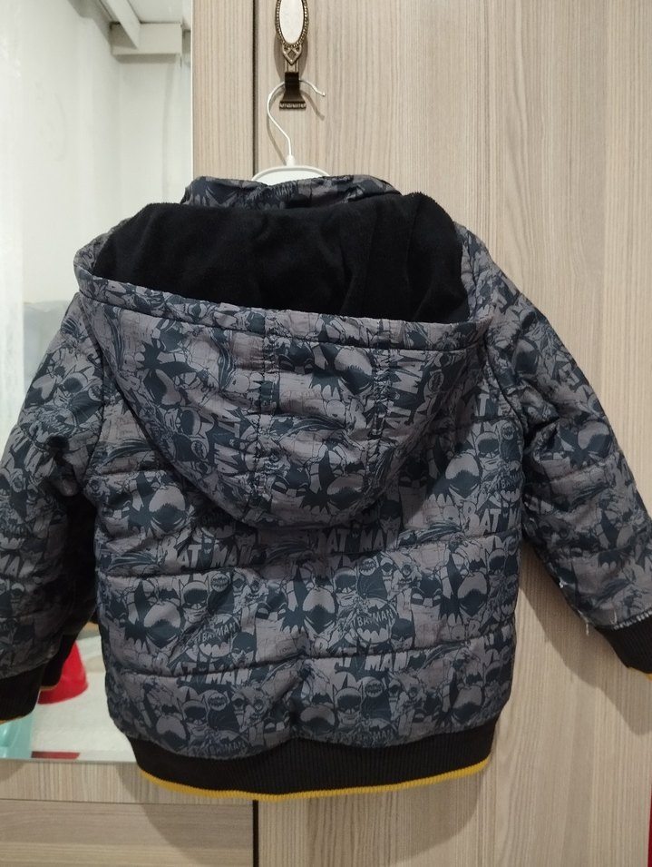 Düğmeli Gri Baskılı Erkek Çocuk Mont - Görsel 3