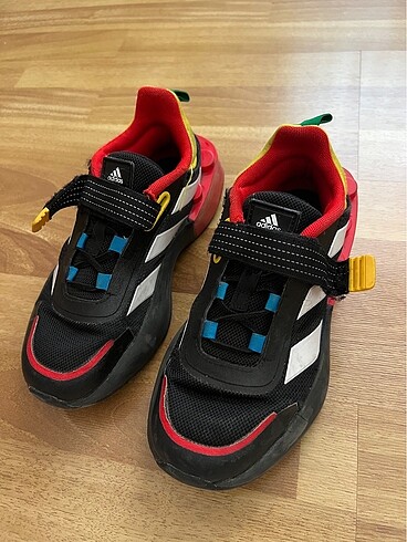 Adidas spor ayakkabı