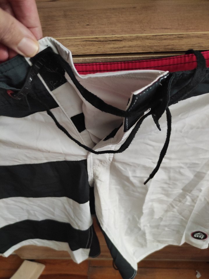 REEF DENİZ ŞORTU ARKA CEP detaylı 2xl bel çevresi 104 cm - Görsel 3