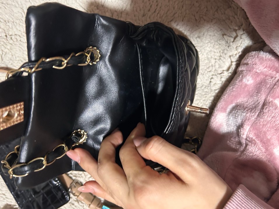 Gucci Siyah Deri Kapitone Kadın Çanta - Görsel 3