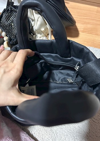 Orijinal Mavi Marka Kareli Deri Tokalı Kadın Çanta - Görsel 2