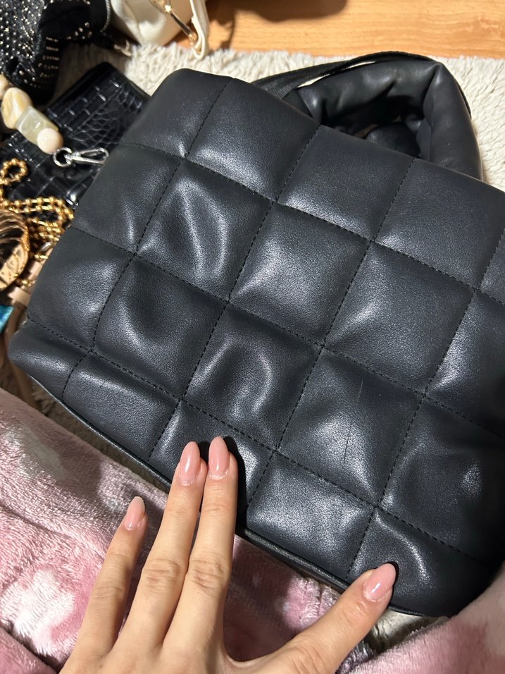 Orijinal Mavi Marka Kareli Deri Tokalı Kadın Çanta - Görsel 4