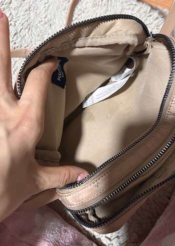 Orijinal Pull Bear Bej Kadın Fermuarlı Çapraz Çanta - Görsel 7