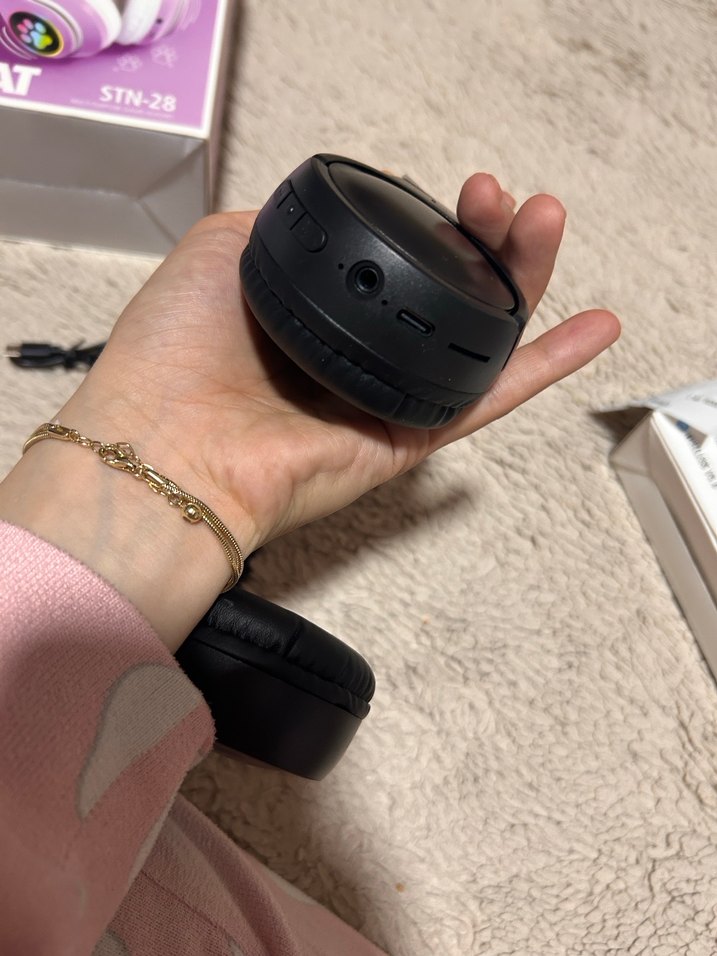 Koyu Siyah Kablosuz Kulaklık - Görsel 4