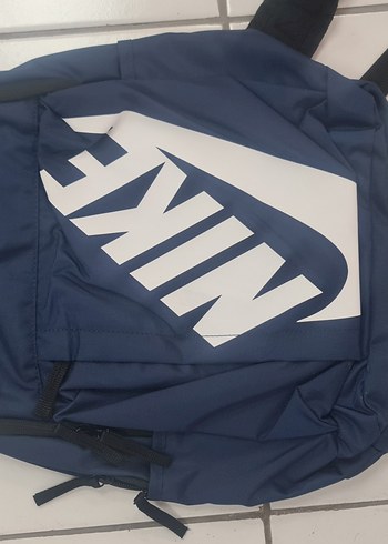 Nike Kadın Lacivert Sırt Çantası