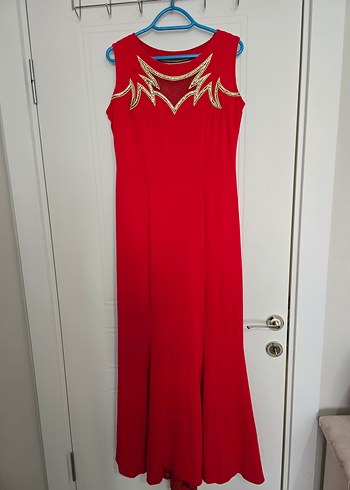 Kırmızı Nakışlı Midi Abiye Elbise - Görsel 2