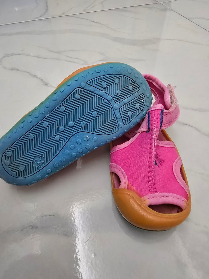 Kız Çocuk Pembe Cırtcırtlı Kauçuk Sandalet - Görsel 3