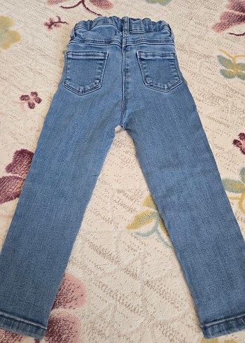 24-36 Ay Beden Kız Çocuk Nakışlı Mavi Denim Pantolon