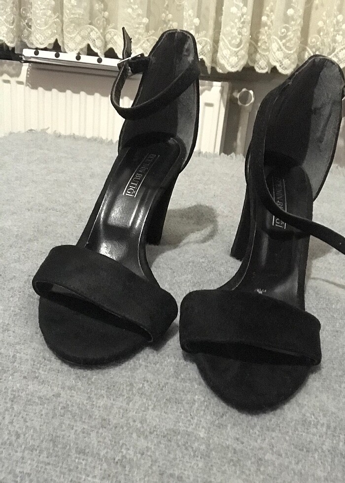 Siyah Topuklu Ayakkabı - Görsel 5