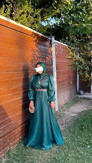 Yeşil abiye