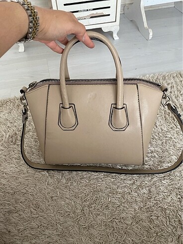 GIVENCHY Çanta