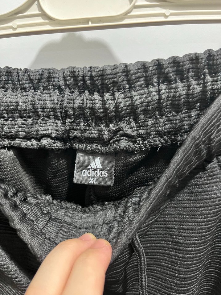 Adidas Siyah Fermuarlı Erkek Eşofman Altı - Görsel 3