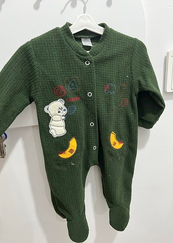 Düğmeli Yeşil Bebek Tulum - Görsel 2