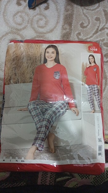 Kadın pijama takımı 