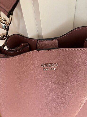 Guess Guess Çanta