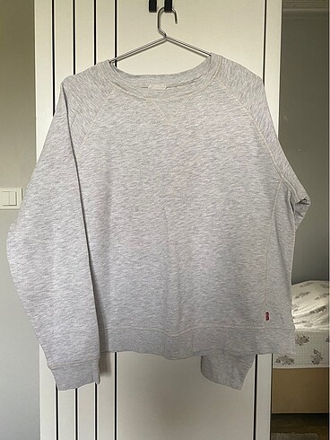 Levı?s beyaz oversize sweatshirt