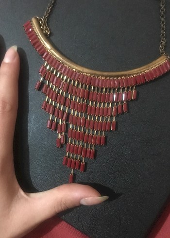 Uzun Parlak Kırmızı Boncuklu Bohem Kolye - Görsel 2