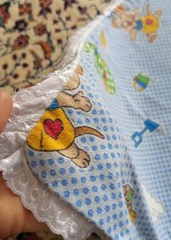 Renkli Nakışlı Çocuk Battaniyesi penye kumaştır - Görsel 3