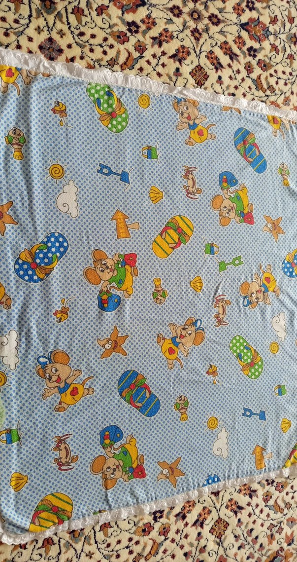 Renkli Nakışlı Çocuk Battaniyesi penye kumaştır - Görsel 2