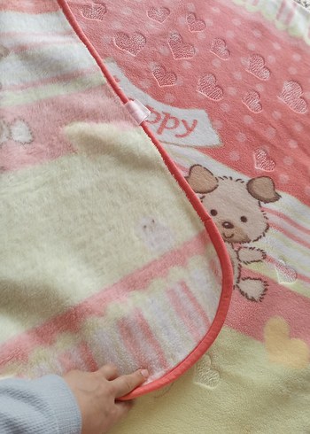 Pembe Desenli Çocuk Battaniyesi - Görsel 4