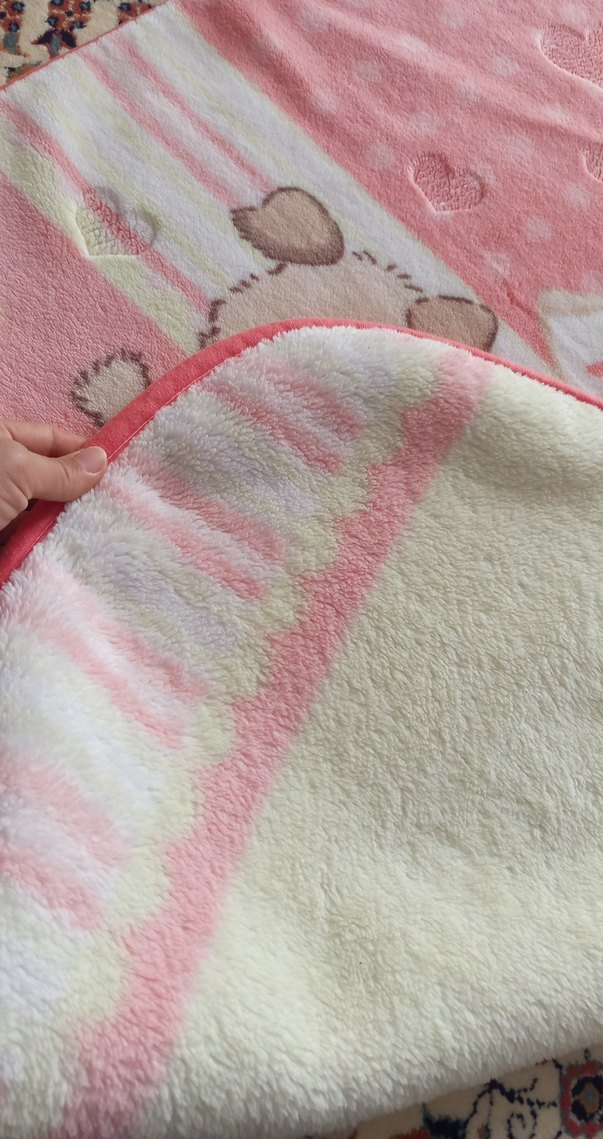 Pembe Desenli Çocuk Battaniyesi - Görsel 3