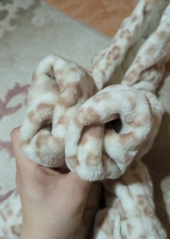 Kürklü Kapüşonlu Kız Çocuk Mont - Görsel 11