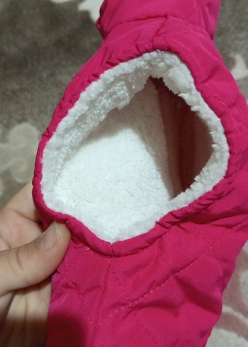 Kız Çocuk Pembe Kürklü Nakışlı Yelek - Görsel 13