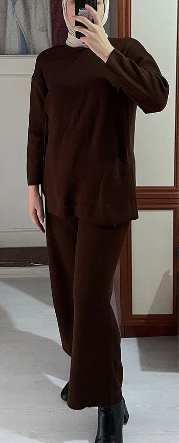 Kahverengi Triko Takım - Görsel 10