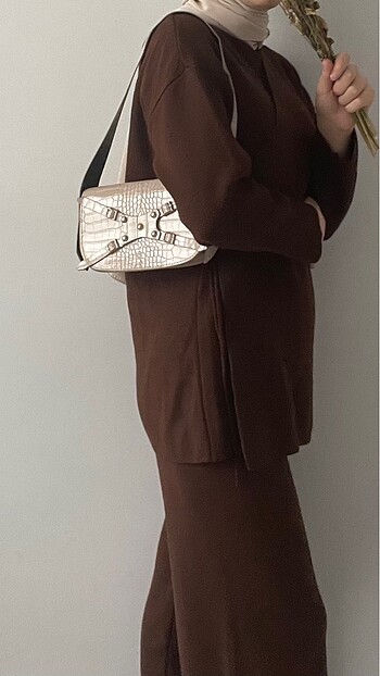 Kahverengi Triko Takım - Görsel 6