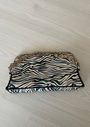 Zebra Desenli Zincir Detaylı Kadın Çanta - Görsel 2