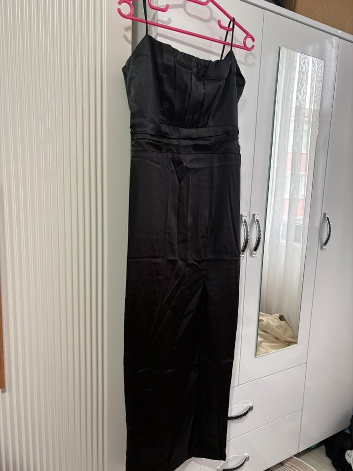 Siyah Saten Maxi Elbise — görsel 2/3