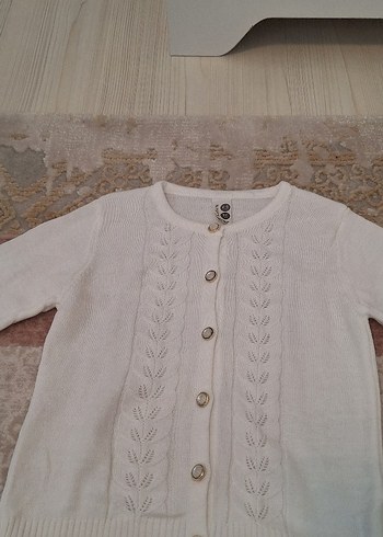 Kız Çocuk Beyaz Örgü Hırka - Görsel 3