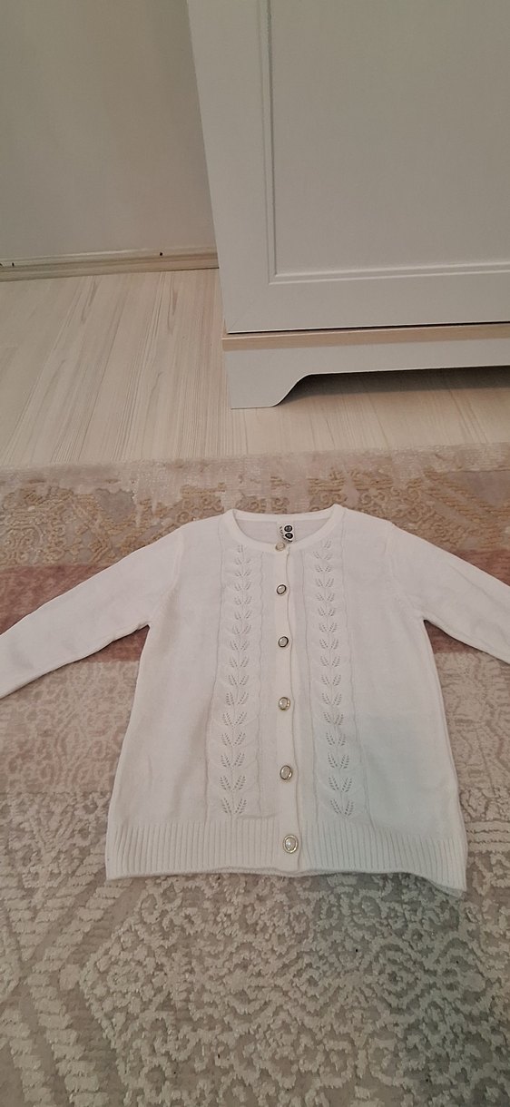 Kız Çocuk Beyaz Örgü Hırka - Görsel 4