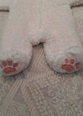 Kız Bebek Beyaz Peluş Kapüşonlu Tulumu - Görsel 4