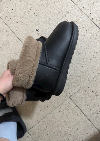 Kahverengi Kürklü Kadın Bot ugg model - Görsel 3