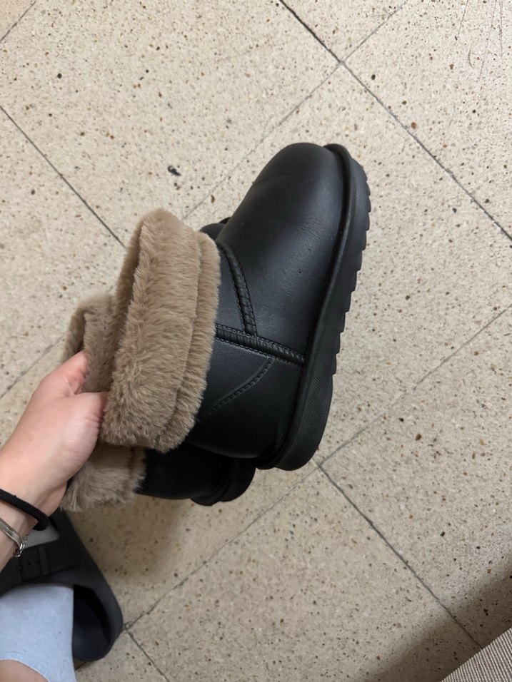 Kahverengi Kürklü Kadın Bot ugg model - Görsel 2