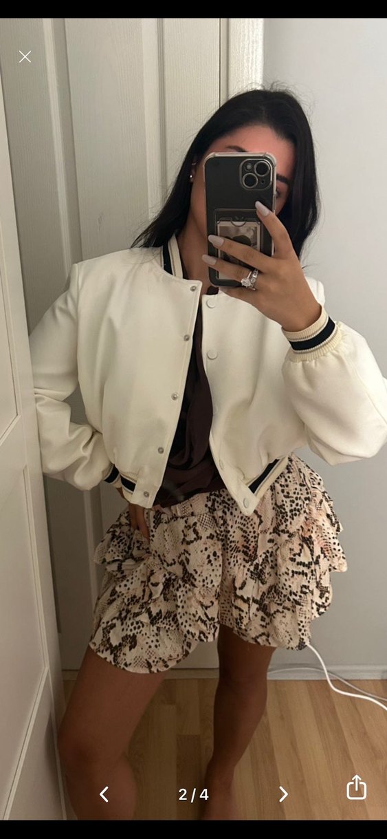 Düğmeli Beyaz bomber - Görsel 2