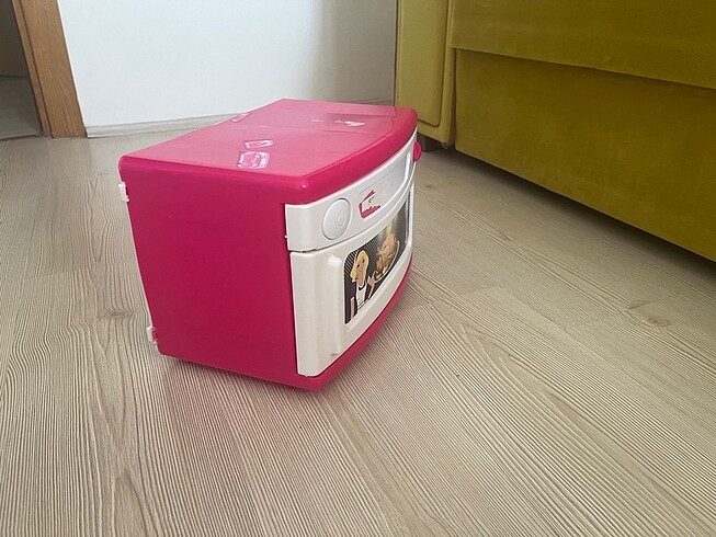 Diğer Barbie mutfak seti