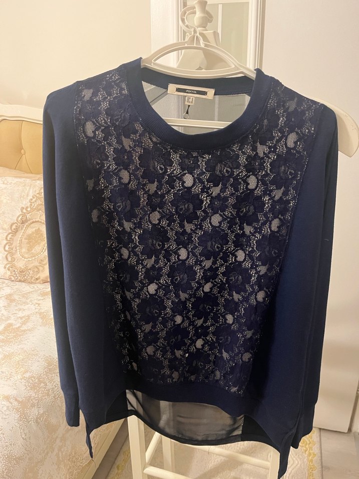 Dantel Detaylı Mavi Bluzu - Görsel 3