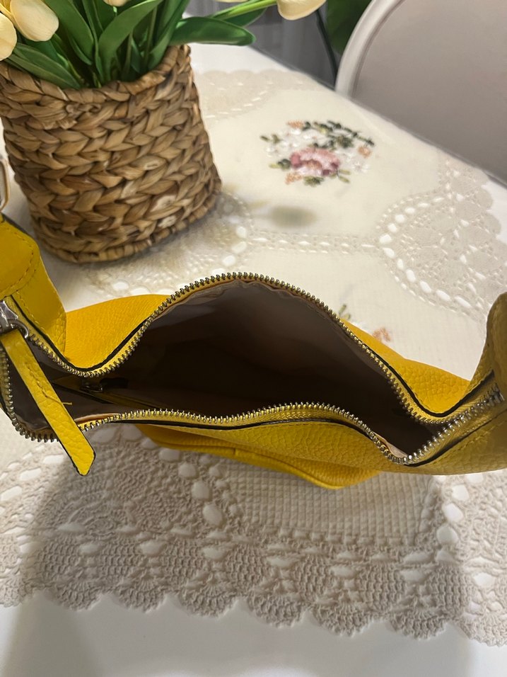 Sarı Deri Fermuarlı Kadın Çantası - Görsel 2