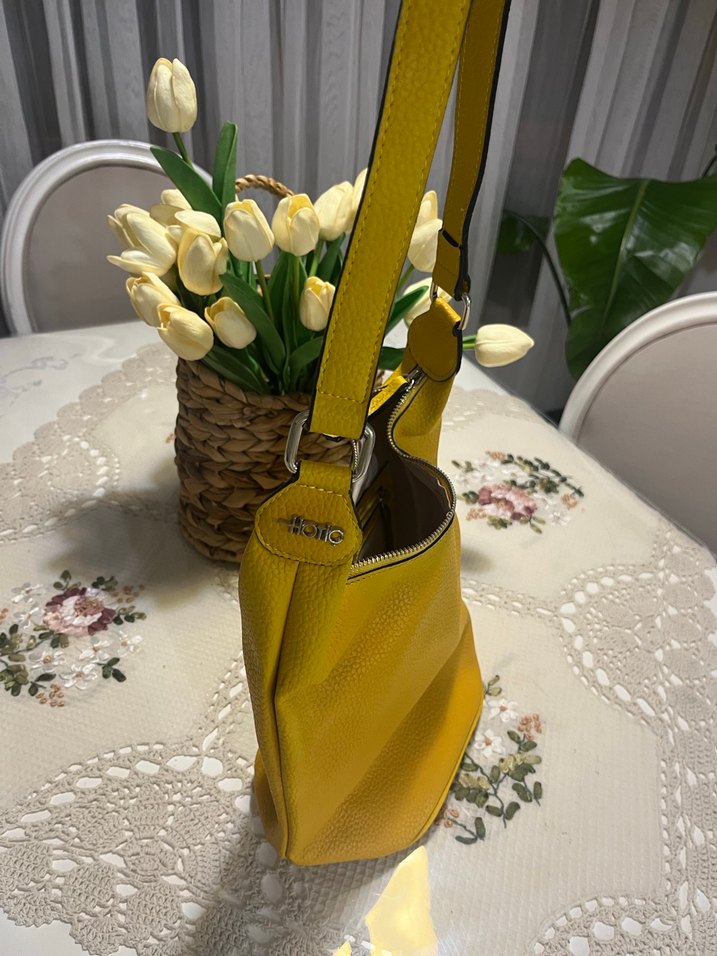 Sarı Deri Fermuarlı Kadın Çantası - Görsel 3