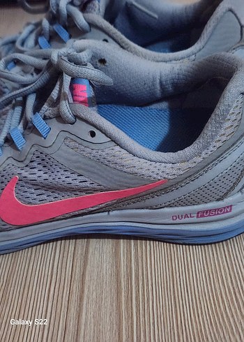 37,5 Beden Nike Dual Fusion Bayan koşu Ayakkabısı