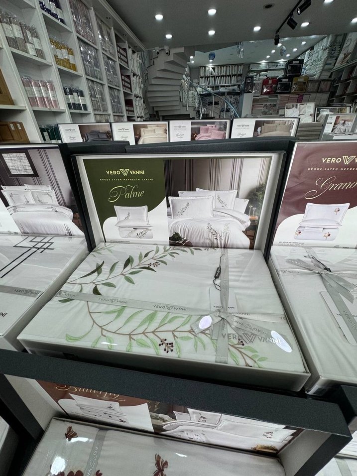 VERO VANNI BRODE SATEN NEVRESİM TAKIMI ÇİFT KİŞİLİK PALME - Görsel 2