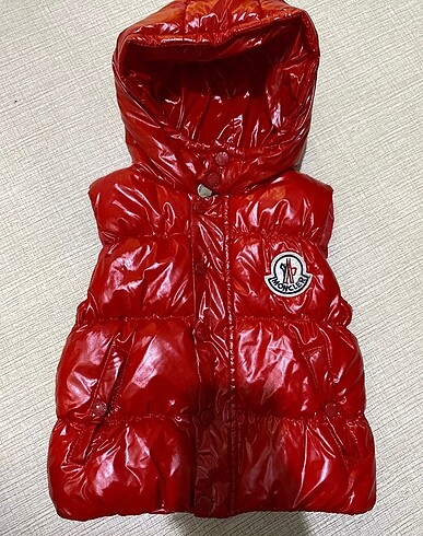 Moncler Yelek