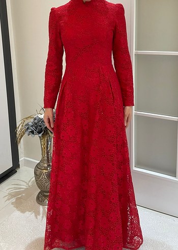 Klasik Zarif Kırmızı Dantel Uzun Kollu Elbise - Görsel 2