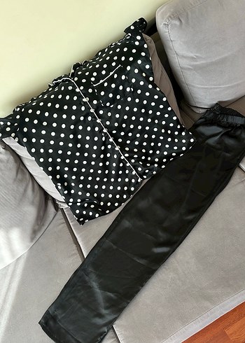 LCW puantiyeli siyah saten pijama takımı XL - Görsel 2