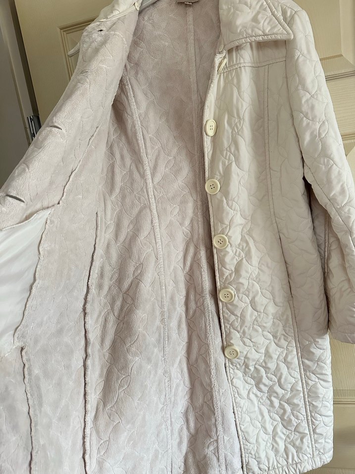 Koton bej kapitone kadın kaban - Görsel 3