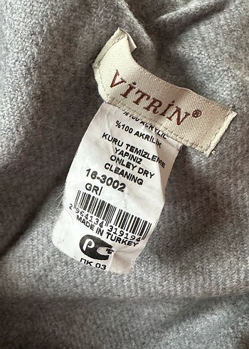 Gri renk püsküllü panço - Görsel 3