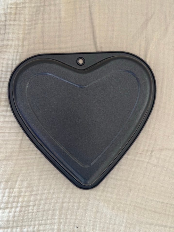 Siyah Kalp Şeklinde Kek Kalıbı - Görsel 2